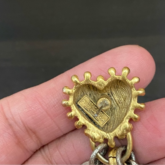 Vintage ARIZONA Jeans Co. Gold-tone Heart Beaded Drop Earrings - Picture 12 of 13